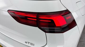 2024 Volkswagen ETSI MHEV R-Line DSG Euro 6 5-door (White) - Image: 29