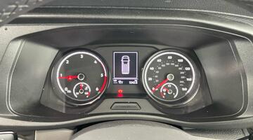 2025 Volkswagen 2.0 TDI T28 Highline FWD SWB Euro 6 5-door (White) - Image: 12