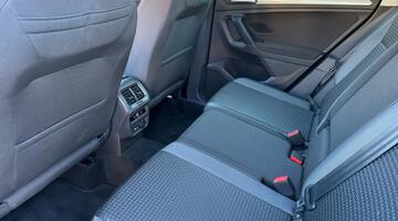 2022 Volkswagen TSI Active DSG Euro 6 5-door (Blue) - Image: 21