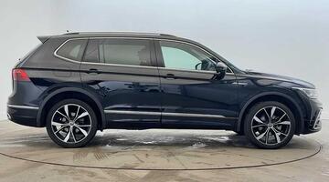 2025 Volkswagen TSI R-Line DSG Euro 6 5-door (Black) - Image: 4