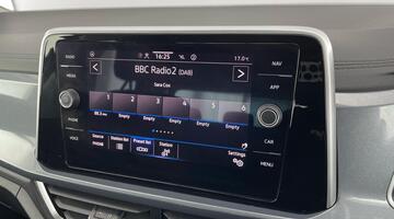 2022 Volkswagen TSI Style DSG Euro 6 5-door (Black) - Image: 13