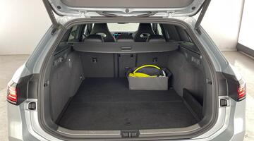 2025 Volkswagen TSI eHybrid 19.7kWh R-Line DSG Euro 6 5-door (Silver) - Image: 36