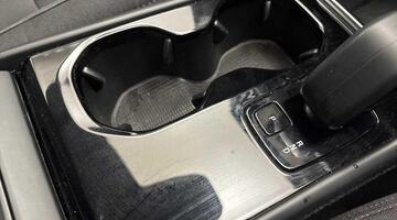 2022 Volvo Recharge 69kWh Plus Auto 5-door (Green) - Image: 32