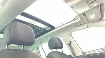 2018 Volkswagen 2.0 TSI SEL DSG 4Motion Euro 6 5-door (White) - Image: 35