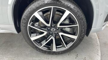 2024 Volvo 2.0 B5 MHEV Plus Auto 4WD Euro 6 5-door (Grey) - Image: 5