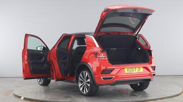 2021 Volkswagen TSI EVO R-Line DSG Euro 6 5-door (Red) - Image: 11