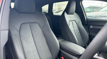 2025 Audi 2.0 TFSI S line S Tronic Euro 6 5-door (Red) - Image: 14