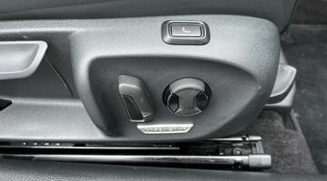 2025 Volkswagen ETSI MHEV R-Line DSG Euro 6 5-door (Grey) - Image: 27