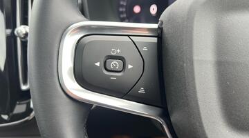 2025 Volvo 2.0 B4 MHEV Ultra Dark DCT Auto Euro 6 5-door (Silver) - Image: 37