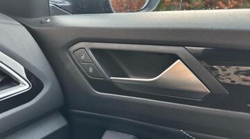 2022 Volkswagen TSI R-Line DSG Euro 6 5-door (Black) - Image: 27