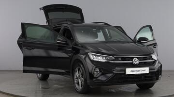 2024 Volkswagen 1.0 TSI R-Line DSG Euro 6 5-door (Black) - Image: 9