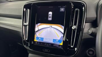 2024 Volvo 2.0 B3 MHEV Plus DCT Auto Euro 6 5-door (White) - Image: 30