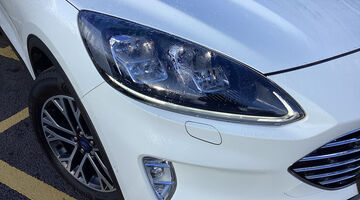 2020 Ford EcoBoost Titanium First Edition Euro 6 5-door (White) - Image: 17