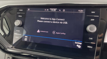 2023 Volkswagen 1.0 TSI Black Edition Euro 6 5-door (White) - Image: 15