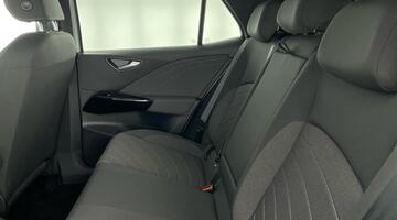 2025 Volkswagen Pro 59kWh Auto 5-door (Silver) - Image: 35