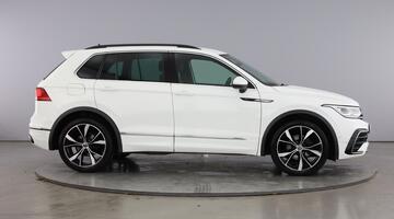 2022 Volkswagen 2.0 TDI R-Line DSG Euro 6 5-door (White) - Image: 4