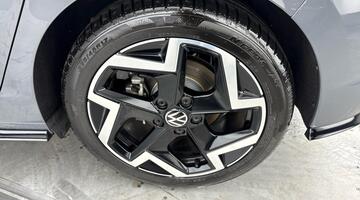 2025 Volkswagen TSI R-Line Euro 6 5-door (Grey) - Image: 32