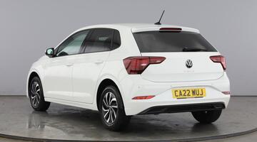 2022 Volkswagen 1.0 TSI Life Euro 6 5-door (White) - Image: 3