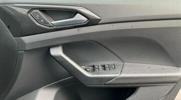 2025 Volkswagen 1.0 TSI Match Euro 6 5-door (Grey) - Image: 20