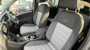 2025 Volkswagen TSI EVO R-Line DSG Euro 6 5-door (Grey) - Image: 45