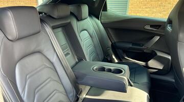 2025 CUPRA ETSI Shadow Edition DSG Euro 6 5-door (Blue) - Image: 17