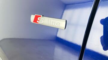 2022 Audi 2.0 TFSI 40 Black Edition S Tronic quattro Euro 6 5-door (Blue) - Image: 40