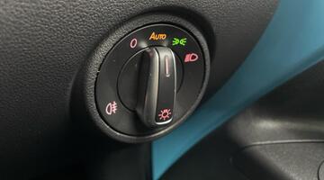 2022 Volkswagen 36.8kWh Auto 5-door (Blue) - Image: 20