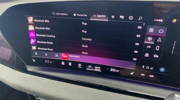 2025 Audi 100kWh Edition 1 Auto quattro 5-door (White) - Image: 22