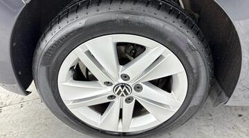 2020 Volkswagen 1.0 TSI Life Euro 6 5-door (Grey) - Image: 15
