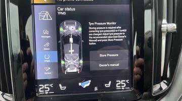 2017 Volvo 2.0 D4 Momentum Auto Euro 6 5-door (Black) - Image: 51