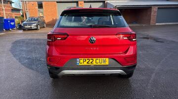 2022 Volkswagen 1.0 TSI Life Euro 6 5-door (Red) - Image: 19