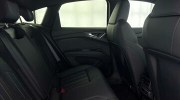 2023 Audi 40 Black Edition Sportback Auto 5-door 82kWh (Blue) - Image: 17