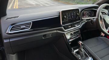 2025 Volkswagen TSI R-Line DSG 2WD Euro 6 2-door (Black) - Image: 19