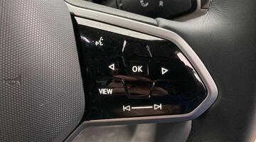 2025 Volkswagen Pro 79kWh Commerce Plus Auto 5-door (White) - Image: 38