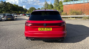 2025 Volkswagen 3.0 TDI V6 Black Edition Tiptronic 4Motion Euro 6 5-door (Red) - Image: 12