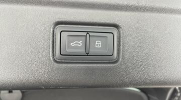 2025 Audi 100kWh Launch Edition Auto 5-door (Grey) - Image: 33