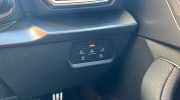 2025 CUPRA ETSI V2 DSG Euro 6 5-door (Black) - Image: 12