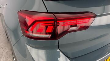 2022 Volkswagen TSI Style 2WD Euro 6 2-door (Multicolour) - Image: 31