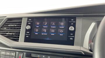 2024 Volkswagen 2.0 TDI T30 Highline Kombi DSG FWD SWB Euro 6 5-door (White) - Image: 18