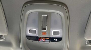 2025 Volvo 2.0 T8 18.8kWh Ultra Dark Auto 4WD Euro 6 5-door (Silver) - Image: 33