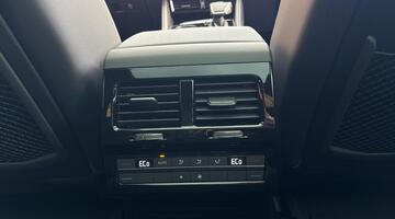 2025 Volkswagen 3.0 TDI V6 Black Edition Tiptronic 4Motion Euro 6 5-door (Black) - Image: 10