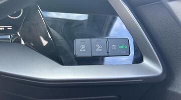 2025 Audi TFSI Carbon Vorsprung S Tronic quattro Euro 6 4-door (White) - Image: 23