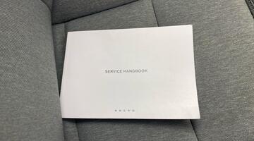 2023 Volvo 2.0 B3 MHEV Plus DCT Auto Euro 6 5-door (Black) - Image: 13