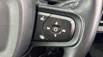 2021 Volvo T2 Momentum Core Euro 6 5-door (White) - Image: 23