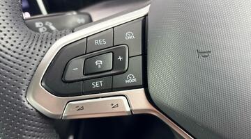 2025 Volkswagen TSI Black Edition Euro 6 5-door (Grey) - Image: 23