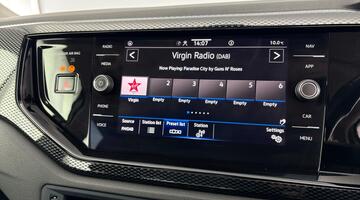 2021 Volkswagen 1.0 TSI Life Euro 6 5-door (Silver) - Image: 14