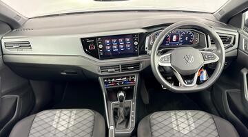 2025 Volkswagen 1.0 TSI R-Line DSG Euro 6 5-door (Grey) - Image: 8