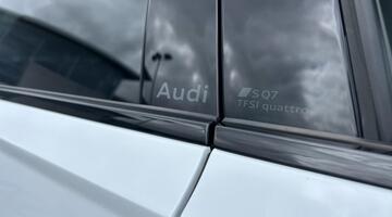 2025 Audi 4.0 TFSI V8 Black Edition Tiptronic quattro Euro 6 5-door (White) - Image: 14