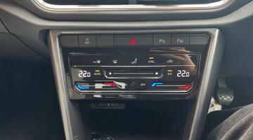 2022 Volkswagen 2.0 TDI Style Euro 6 5-door (Blue) - Image: 31