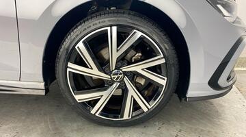 2023 Volkswagen ETSI MHEV R-Line DSG Euro 6 5-door (Grey) - Image: 5